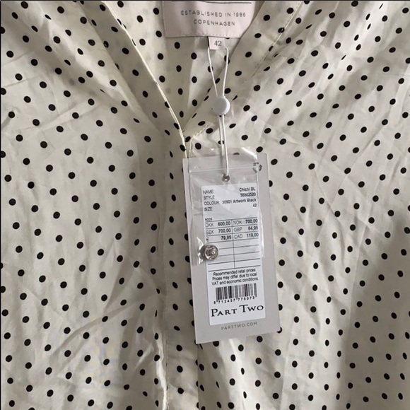 Part Two ChiChi Dot Blouse NWT Size M/L - Picture 3 of 3